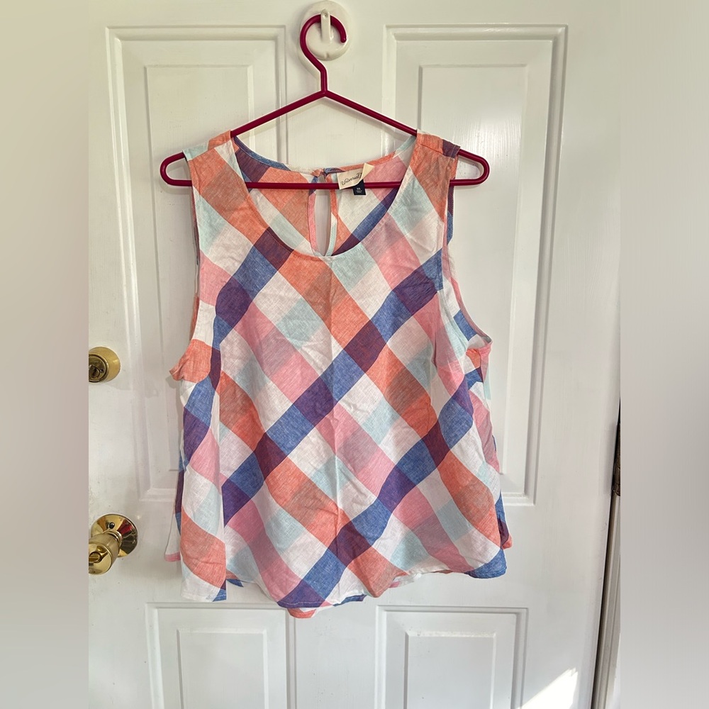 Universal threads top